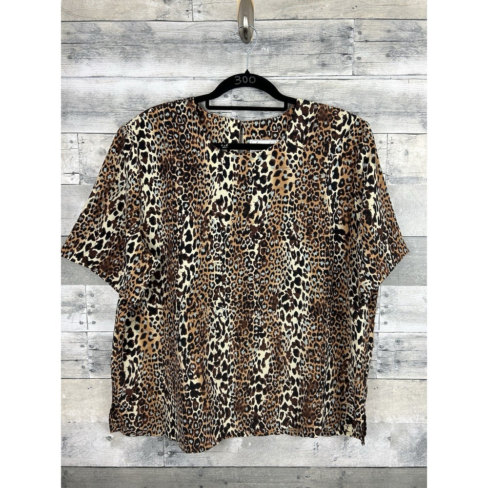Kathy Che Women's XL Short Sleeve Animal Print Blouse